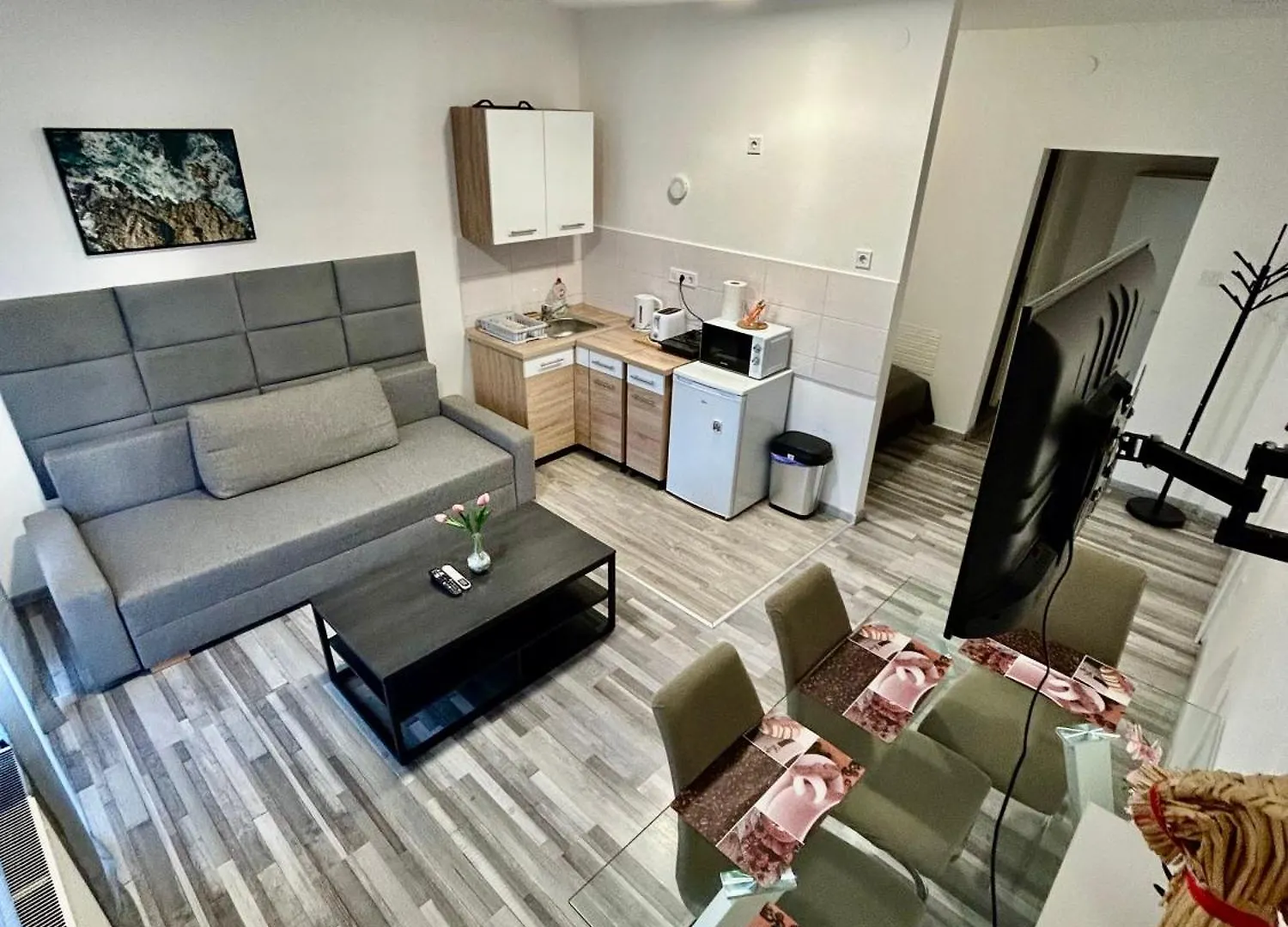 Mira Nest - Budapest City