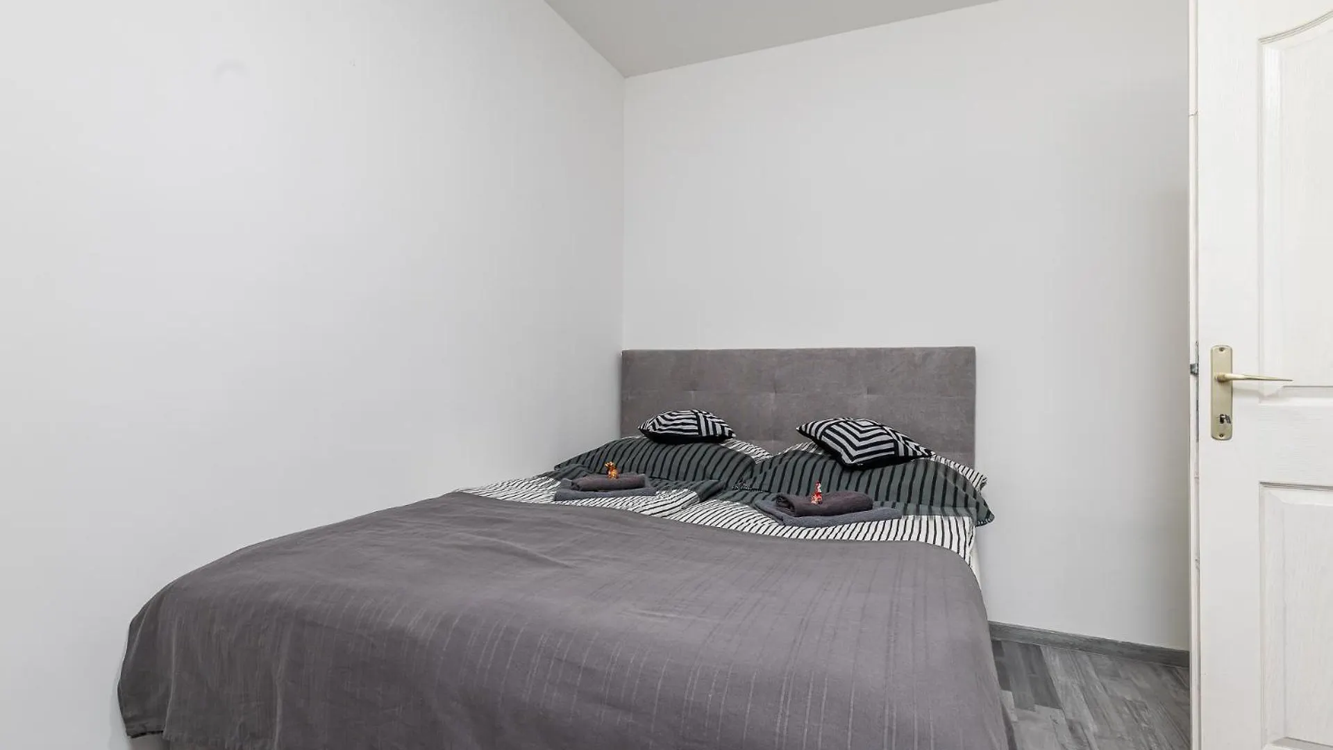 Mira Nest - Budapest City