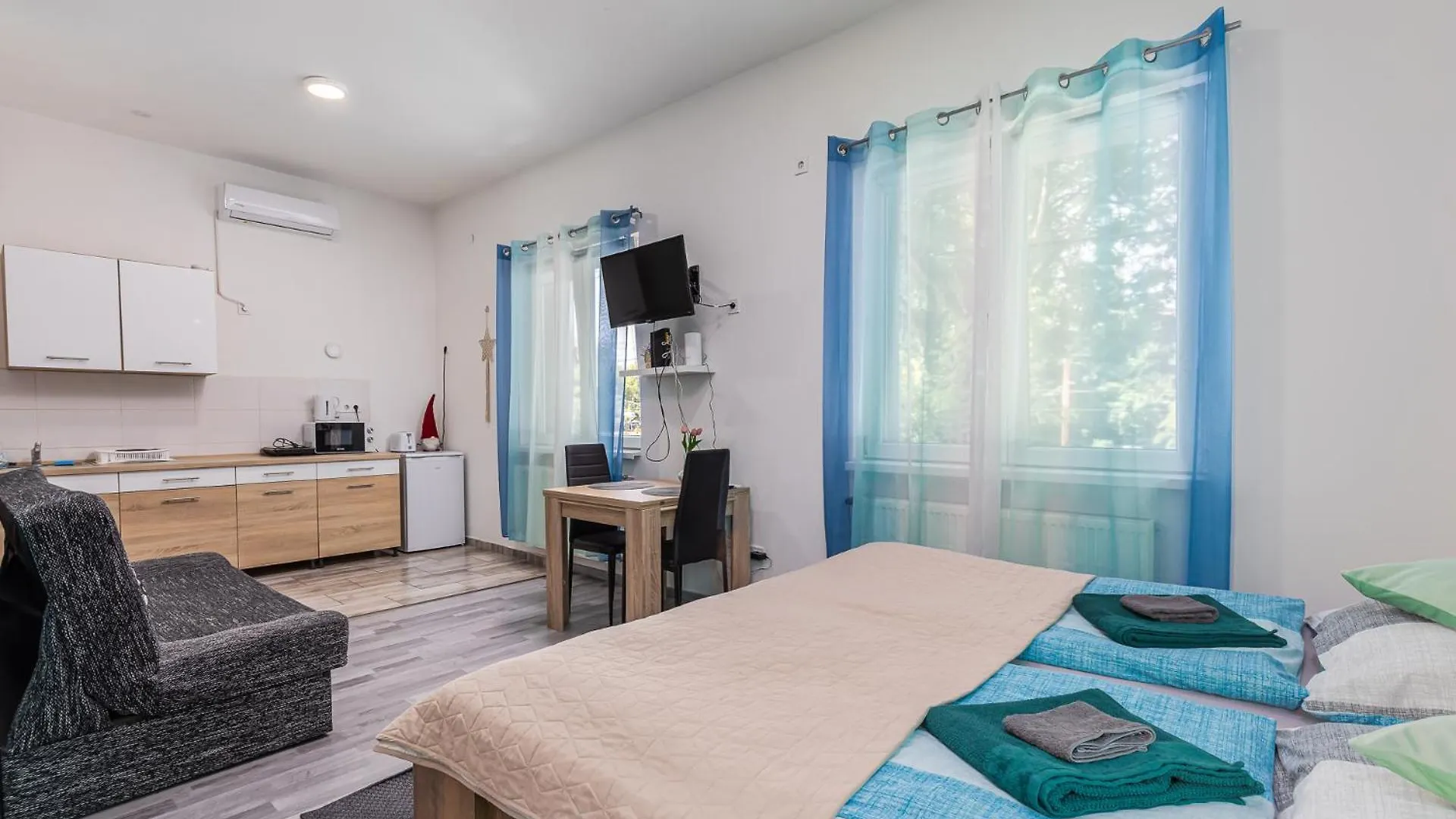 Mira Nest - Budapest City Gasthof